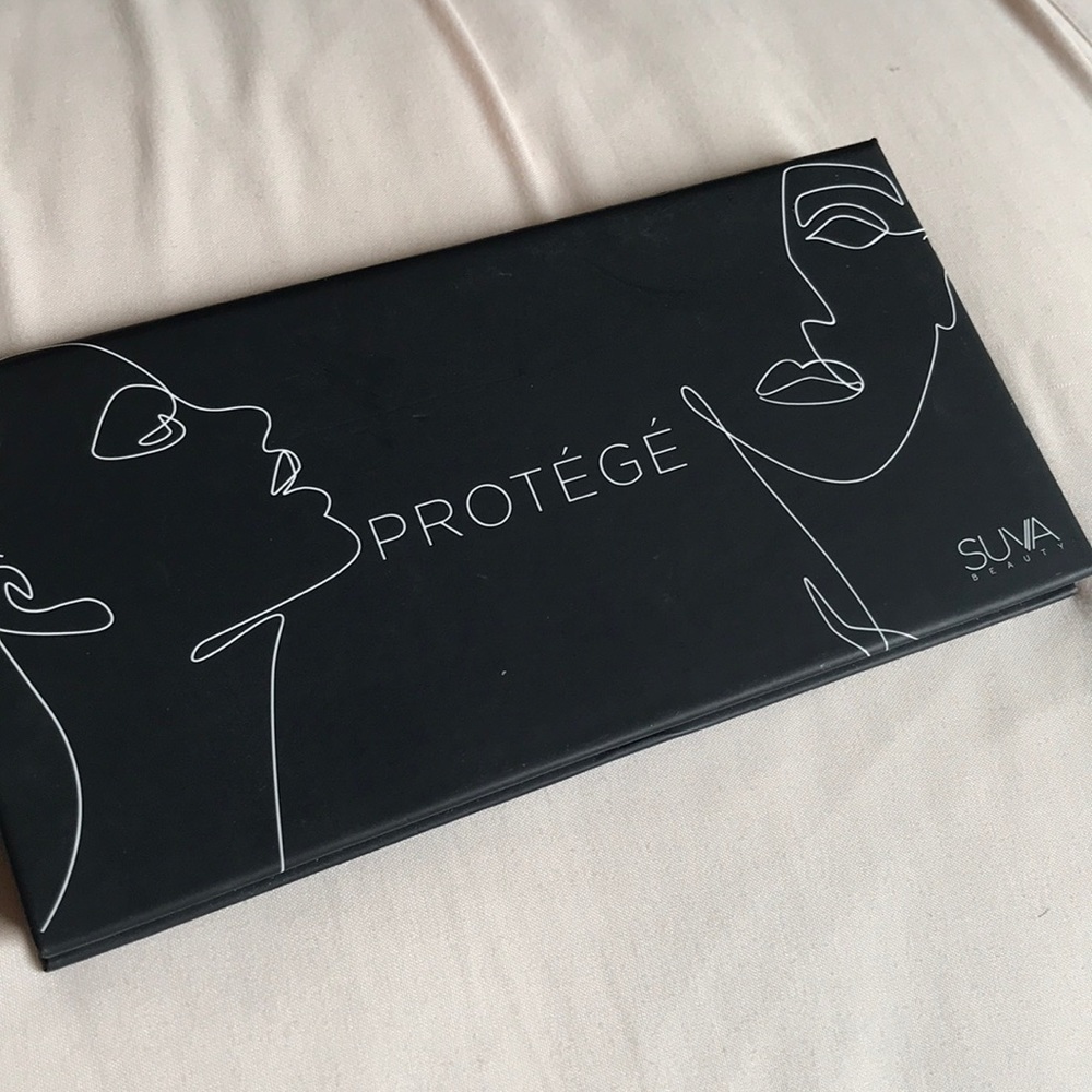 PROTÉGÉ eyeshadow palette